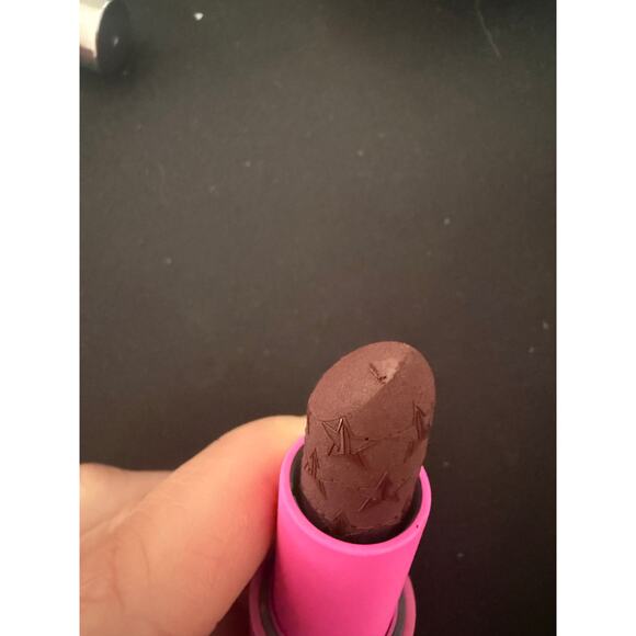 Jeffree Star Velvet Trap - COMMUNION WINE - Picture 6 of 7